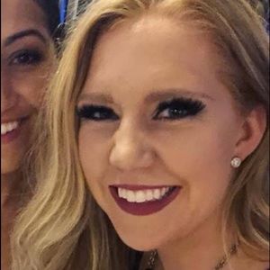 Meet your Posher, Kaitlin